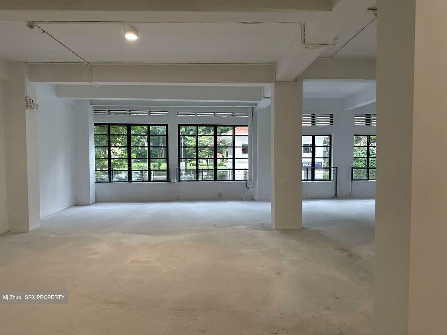 North Canal Road (D1), Office #599578681